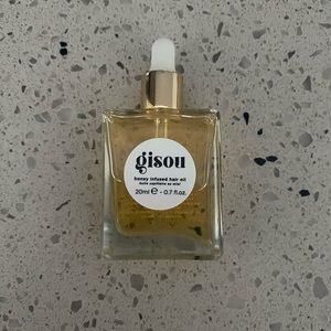 Gisou hair oil + lip oils